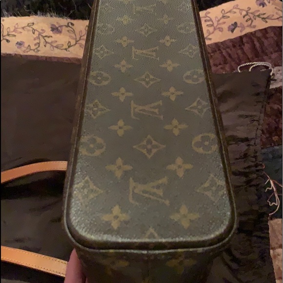🧡🧡🧡🧡Authentic Louis Vuitton Luco SR0050 🧡 - Picture 7 of 8